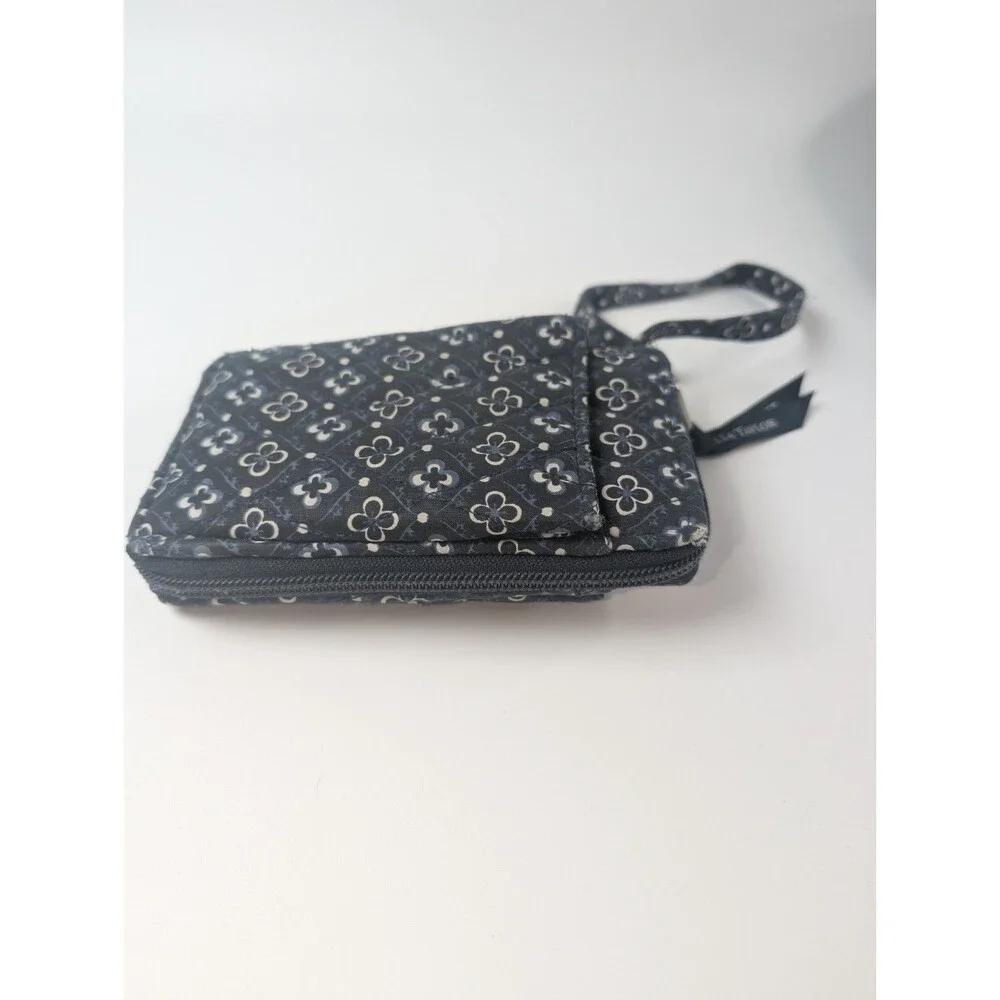 Bella Taylor Quilted Wristlet Wallet Navy Floral Cotton Zipper Snap 6x3.5